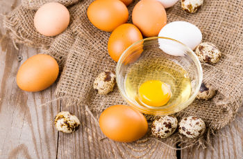 Полезные свойства и вред сырых яиц