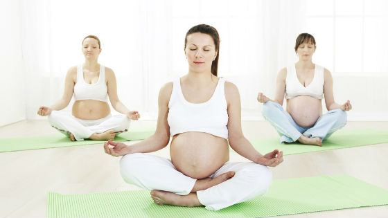 Групповые занятия йогой при беременности