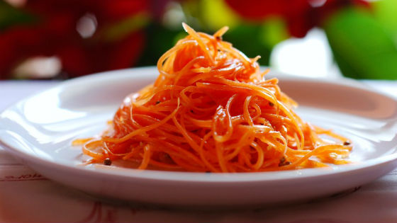 При соблюдении диеты из указанной в меню моркови можно сделать салат