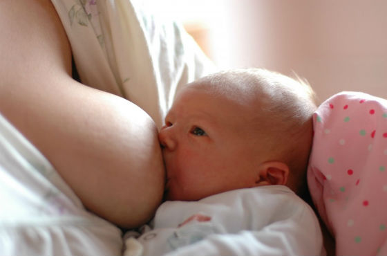 Застой молока в женской груди при лактации является частой причиной жировой кисты