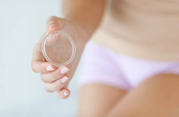 Что такое противозачаточное кольцо для женщин и как им правильно пользоваться?