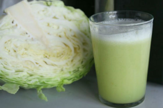 Свежеприготовленный сок из белокочанной капусты