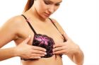 Жировая киста женской груди