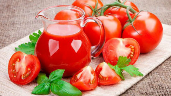 Кувшин с томатным соком