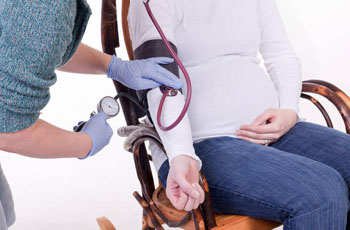 Причины высокого давления при беременности. Чем понизить давление при беременности